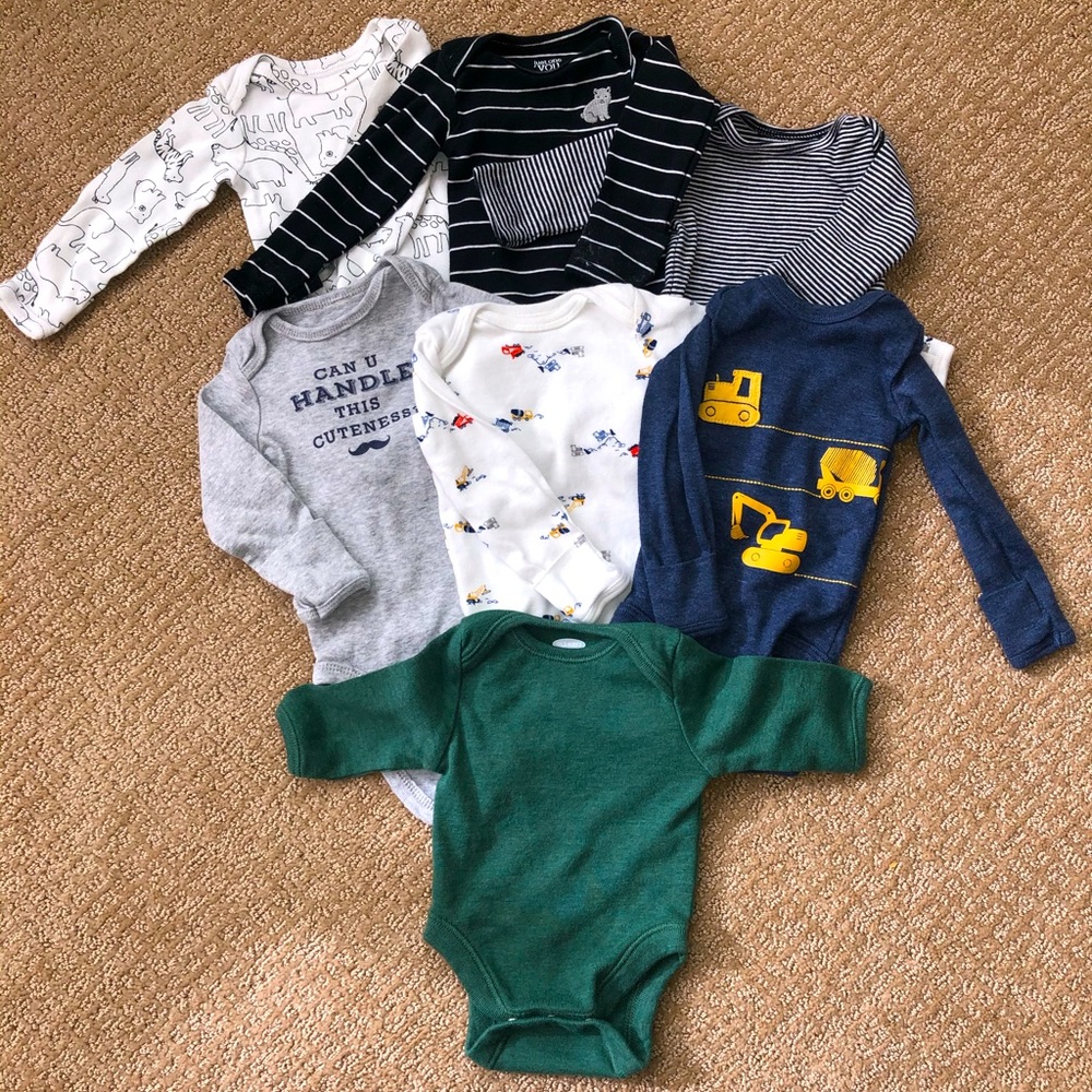 Long sleeve onsie lot